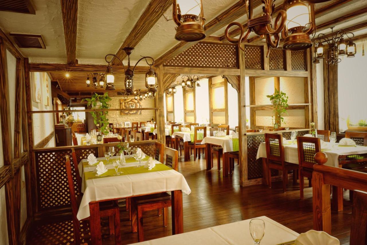 Hotel Krone Friesenheim  Extérieur photo